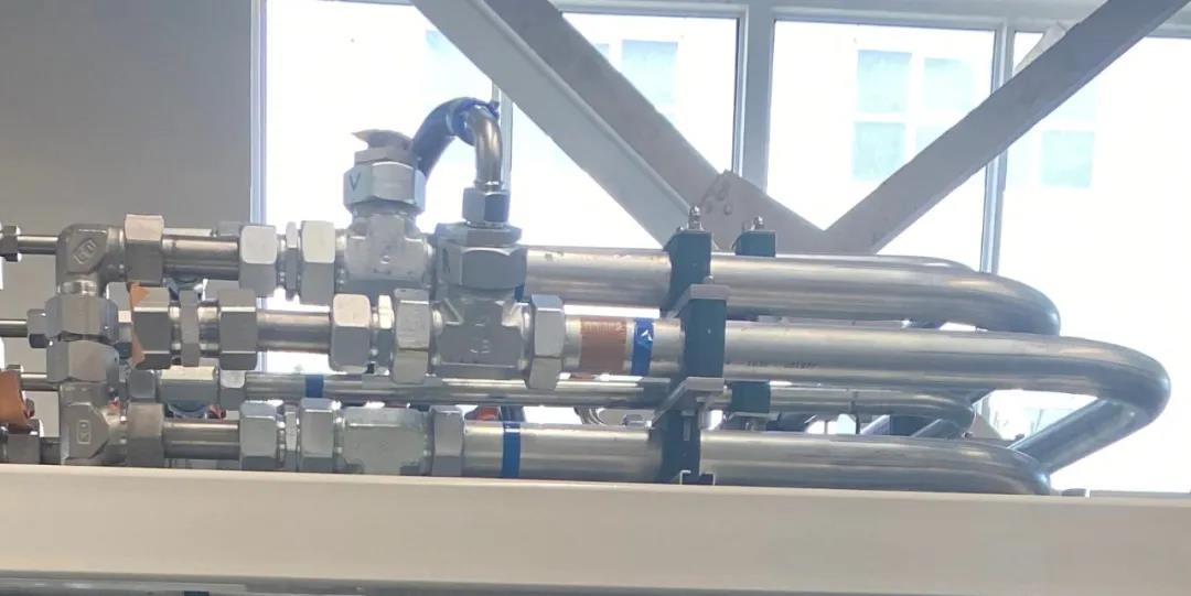 在派克眾多的明星產(chǎn)品中， 無論是論實(shí)力、拼資歷，還是比知名度，怎么都少不了EO卡套接頭！ 