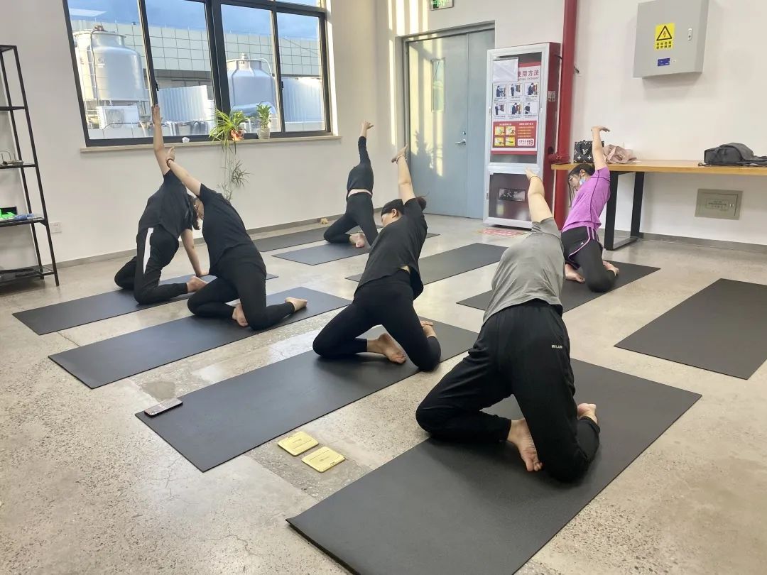 夏日炎炎， 中泰“瑜”你攜手同行